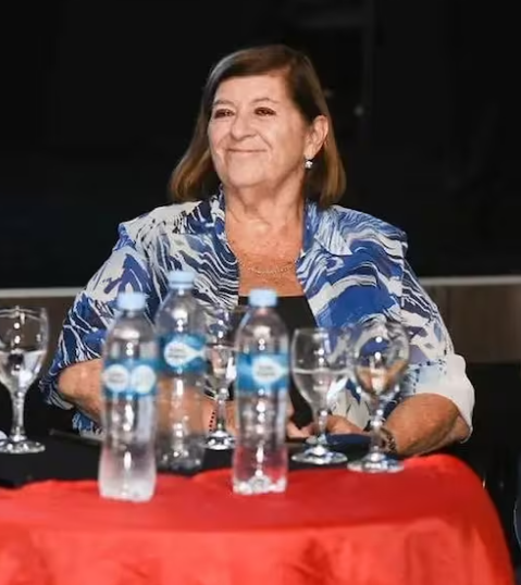María Luisa Storani, vice del radicalismo, propone al partido votar por Massa
