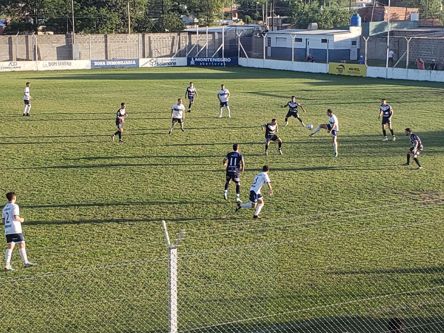 9 de Julio se fue goleado de Junín