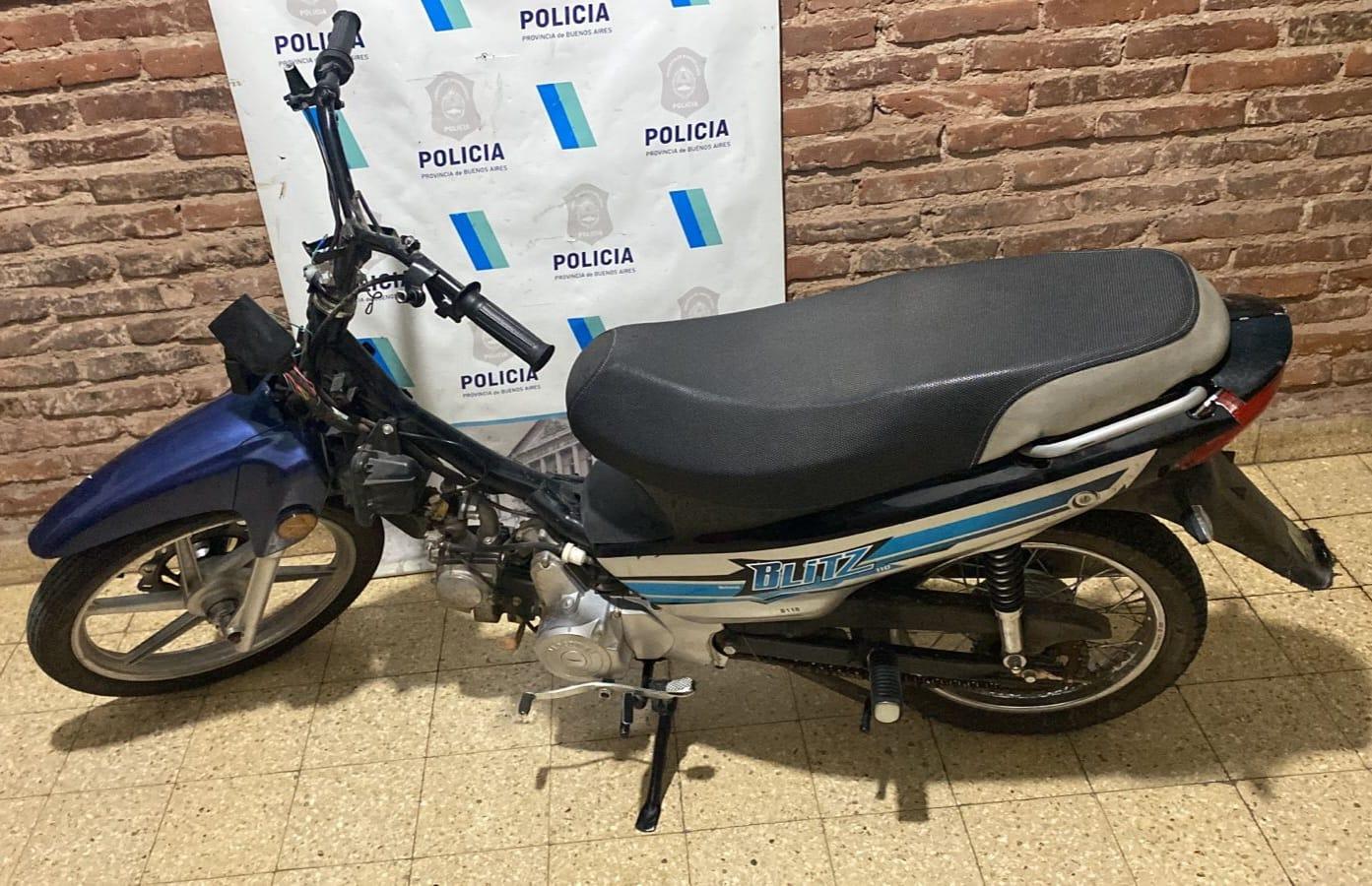 Recuperan una moto robada