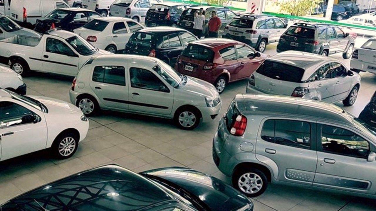 Bajó más de 12% la venta de autos usados con respecto a enero de 2023