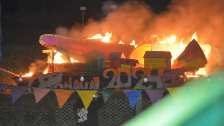 Motosierra al fuego