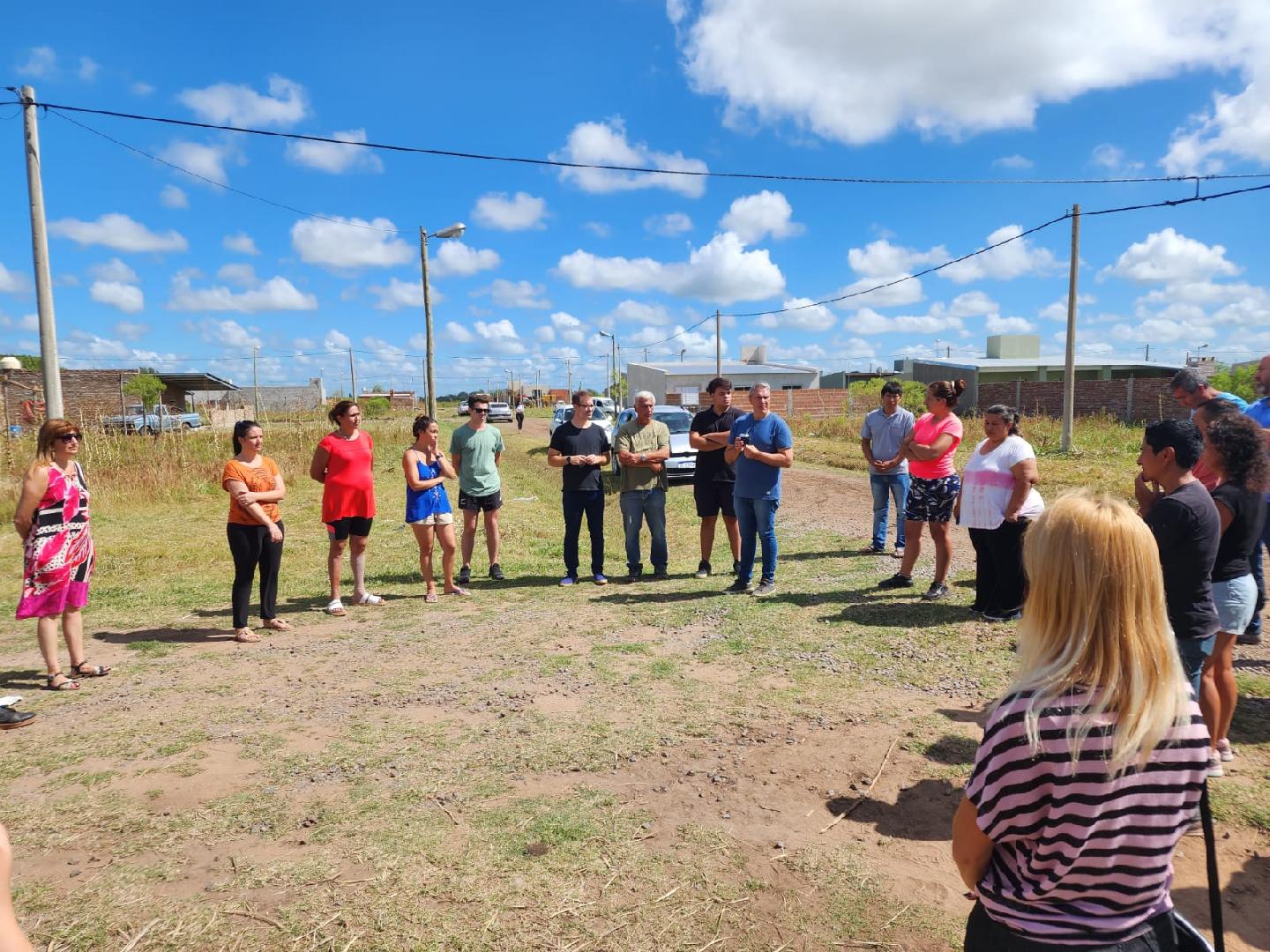 La Muni en tu barrio llegó a 'Los Acacios'