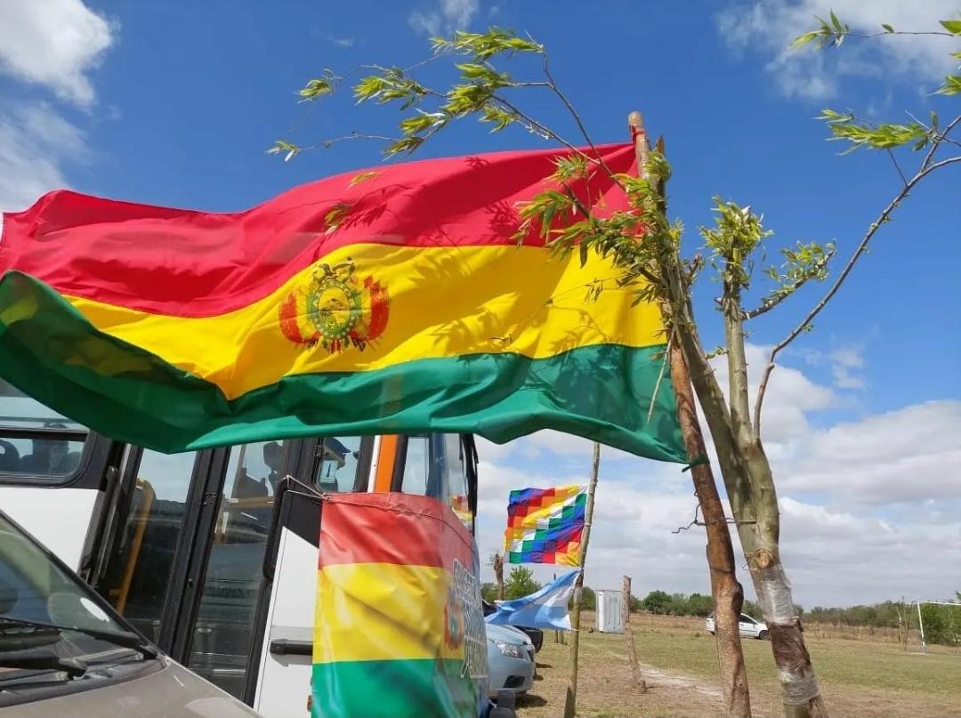 Llamado a Asamblea General de la Colectividad Boliviana