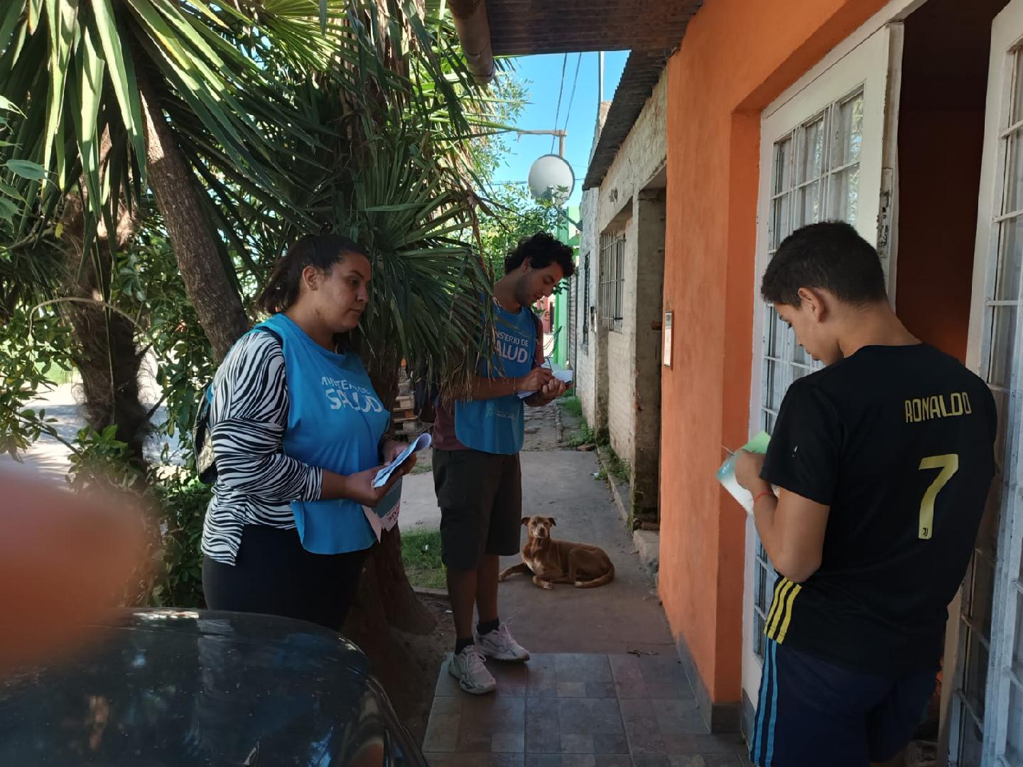 Campaña de prevención del dengue en el barrio Rivadavia