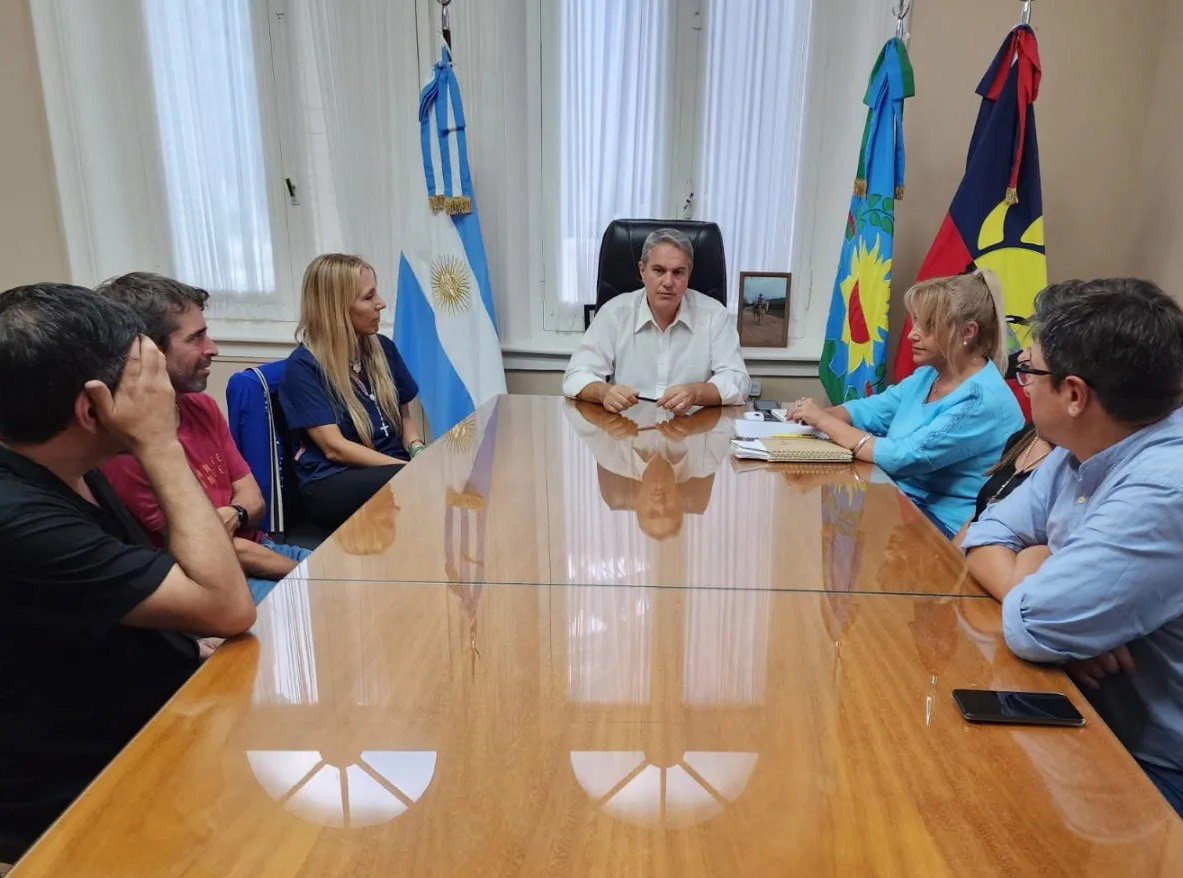 Se presentó un programa de Alfabetización Digital para escuelas secundarias