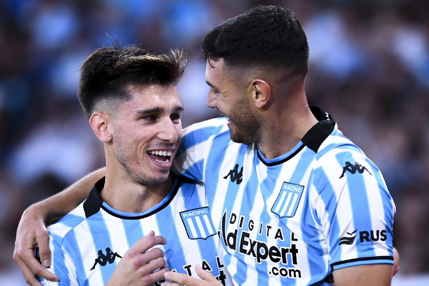 Racing mantiene sus chances de clasificar