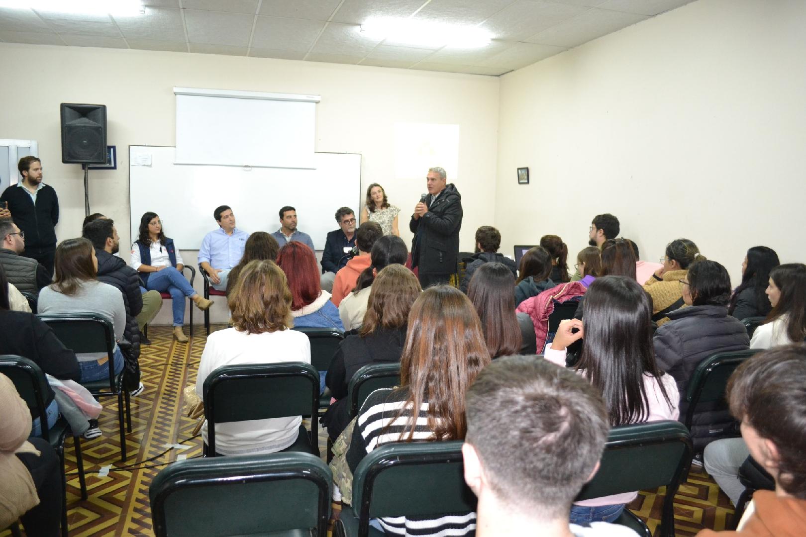 Dario Golía estuvo presente en el encuentro 'Puertas Abiertas' organizado por la UTN