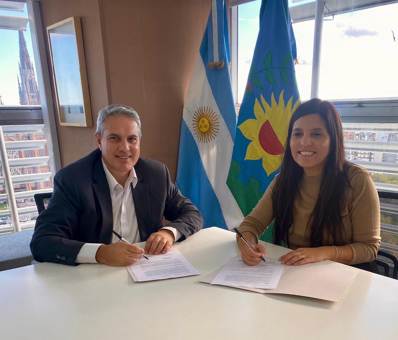Firma de convenio marco para trabajar una agenda ambiental
