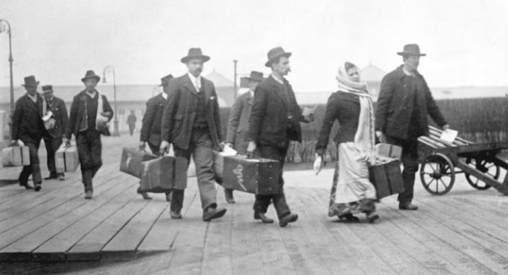 Un homenaje a los italianos que llegaron a la Argentina y a la Sociedad Italiana de Chacabuco