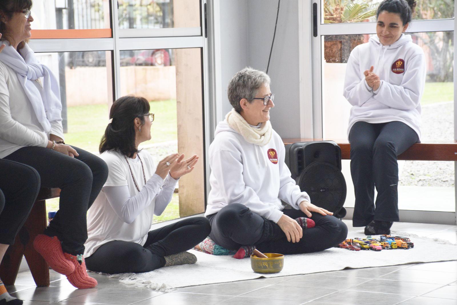Jornada gratuita de Yoga Integral en el Parque Temático