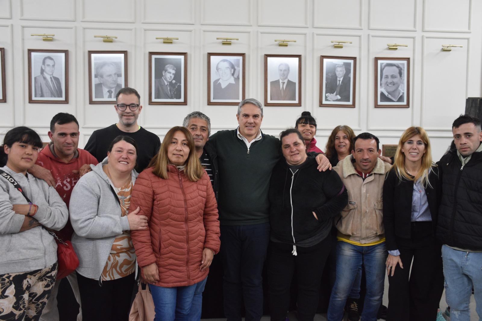Los primeros dieciseis creditos