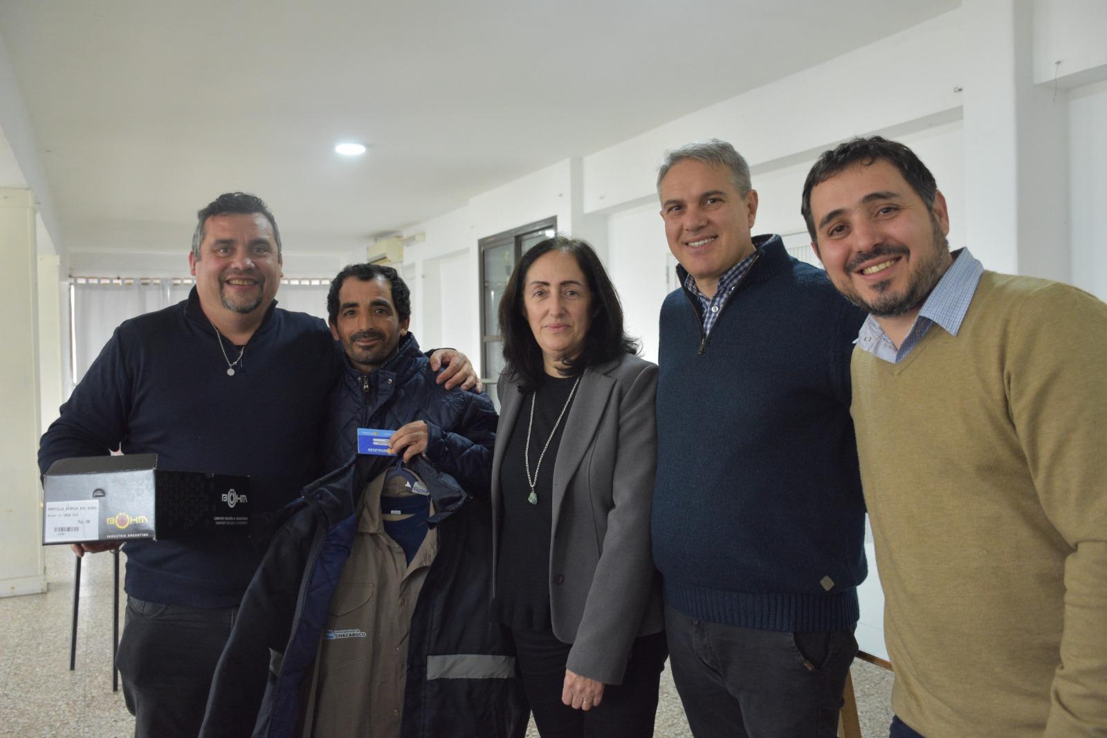 Entregaron tarjetas Fortalecer y se firmaron convenios con comerciantes de O'Higgins y Castilla