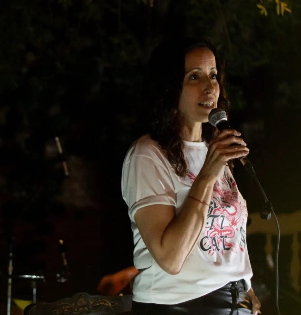 'En un mundo en el que todo se normativiza, la poesía es imprescindible'