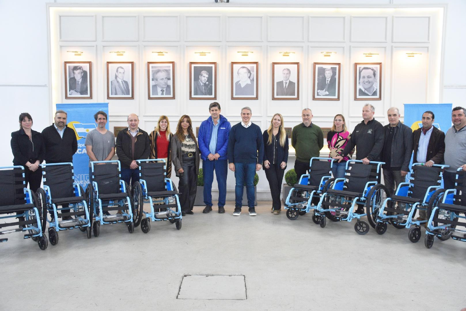 El Municipio recibió diez nuevas sillas de ruedas