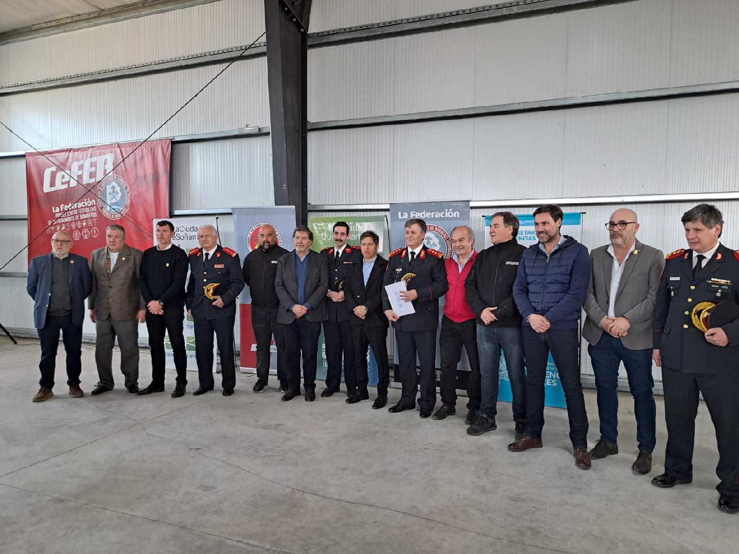 Díaz Palacio participó en la presentación de la carrera profesional de Bombero