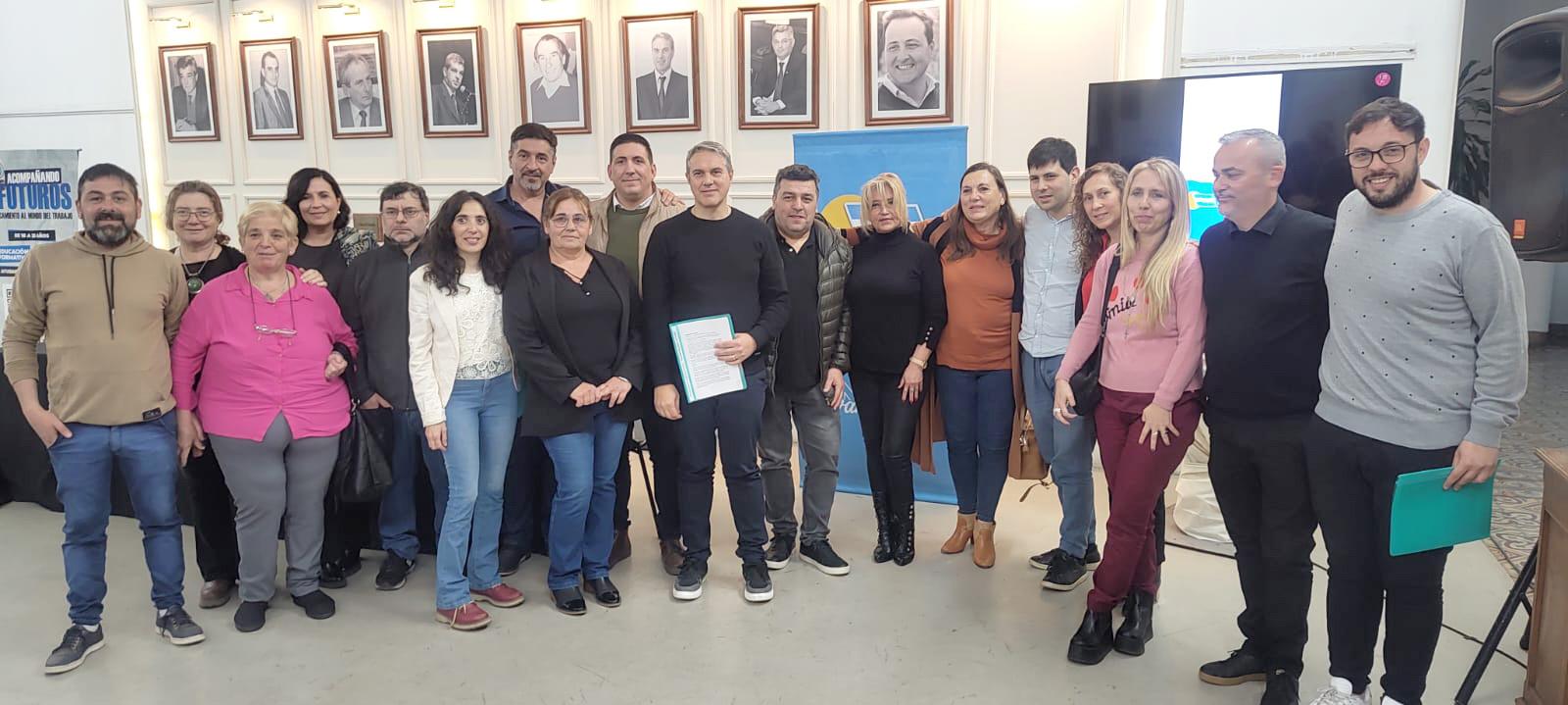 Presentaron el programa de capacitación laboral para jóvenes