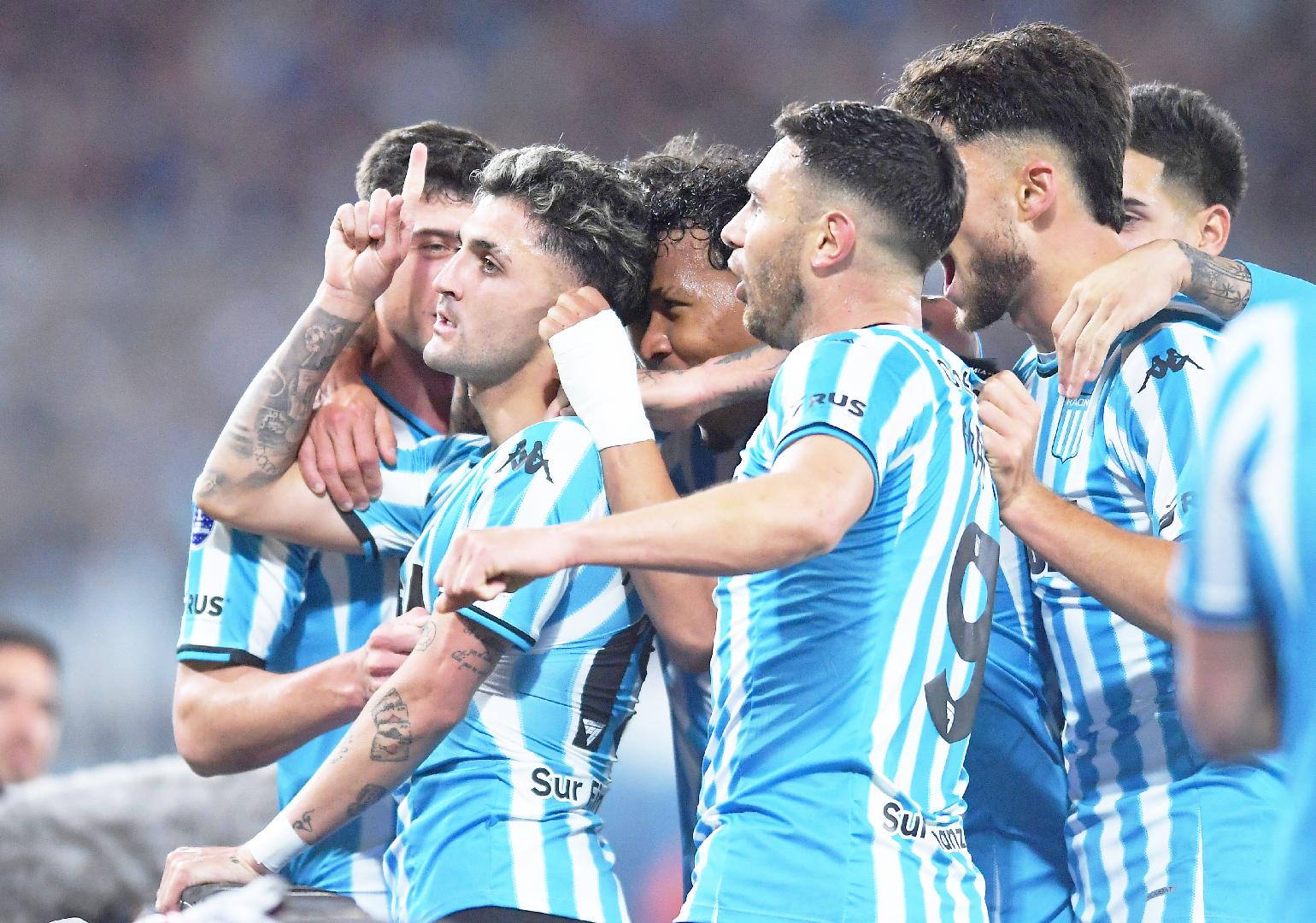 Gran remontada de Racing para meterse en semifinales