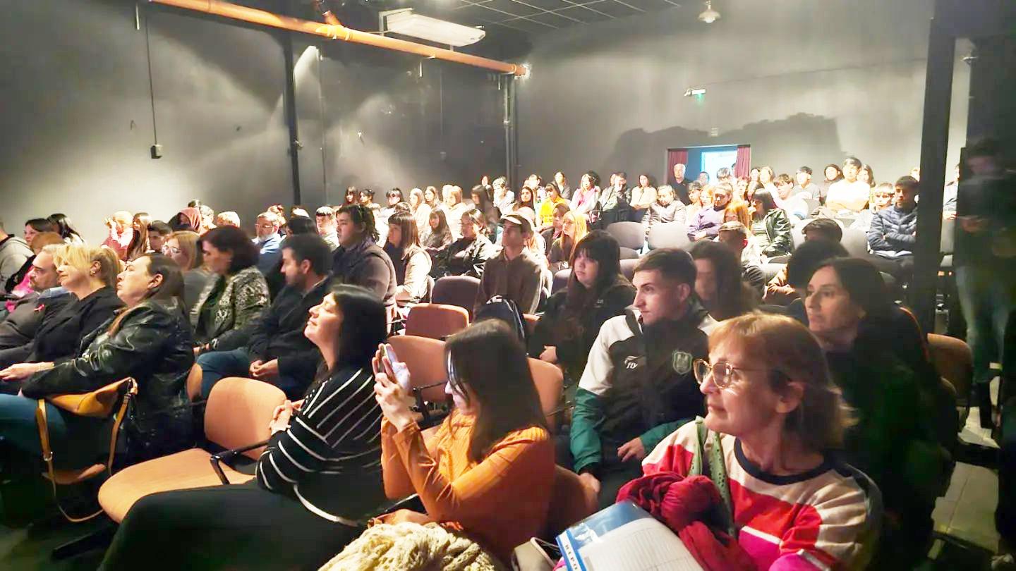 Golía participó del primer encuentro junto a decenas de jóvenes