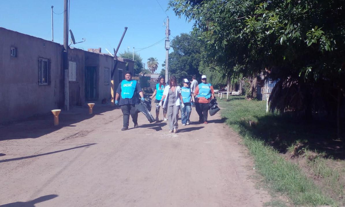 Realizan operativos de descacharreo en barrios de Chacabuco