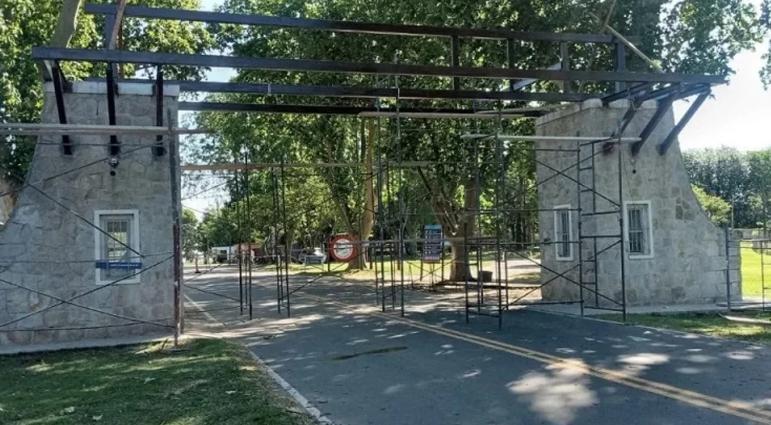 Avanza la puesta en valor del arco tradicional de la Laguna de Gómez