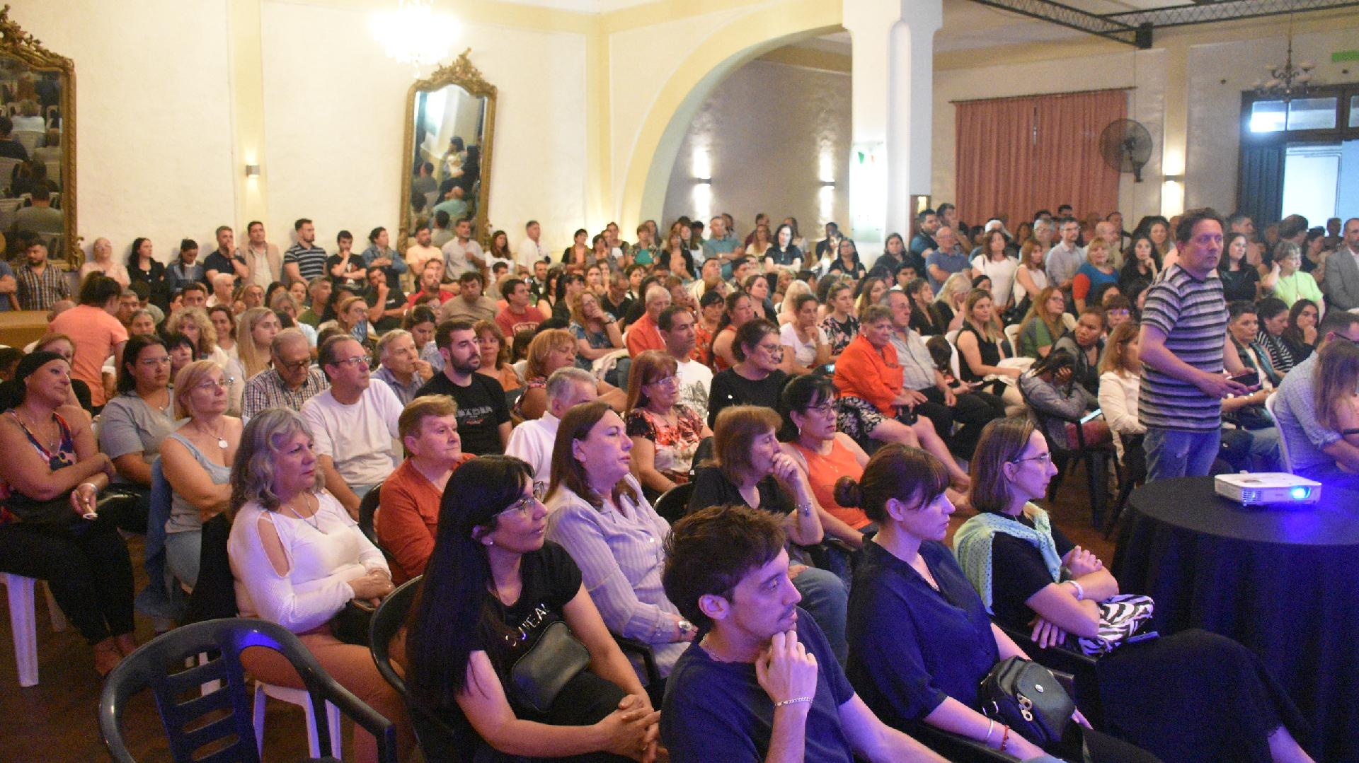 Masivo acto del Proyectar