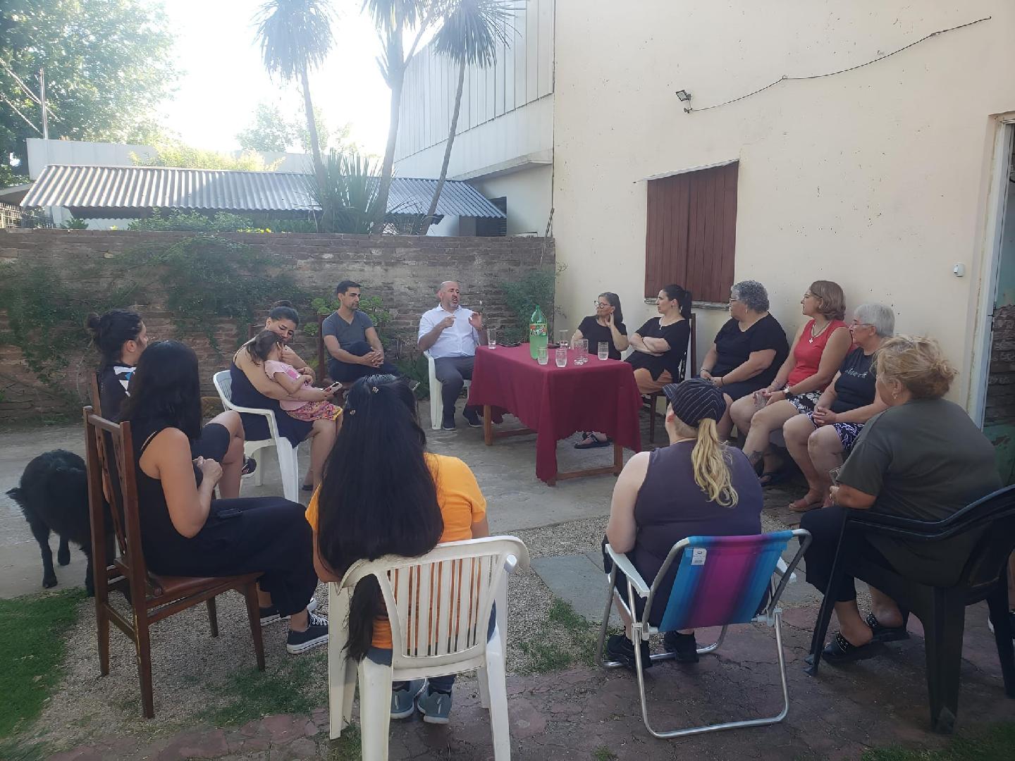 Se mantienen reuniones sobre seguridad en distintos barrios