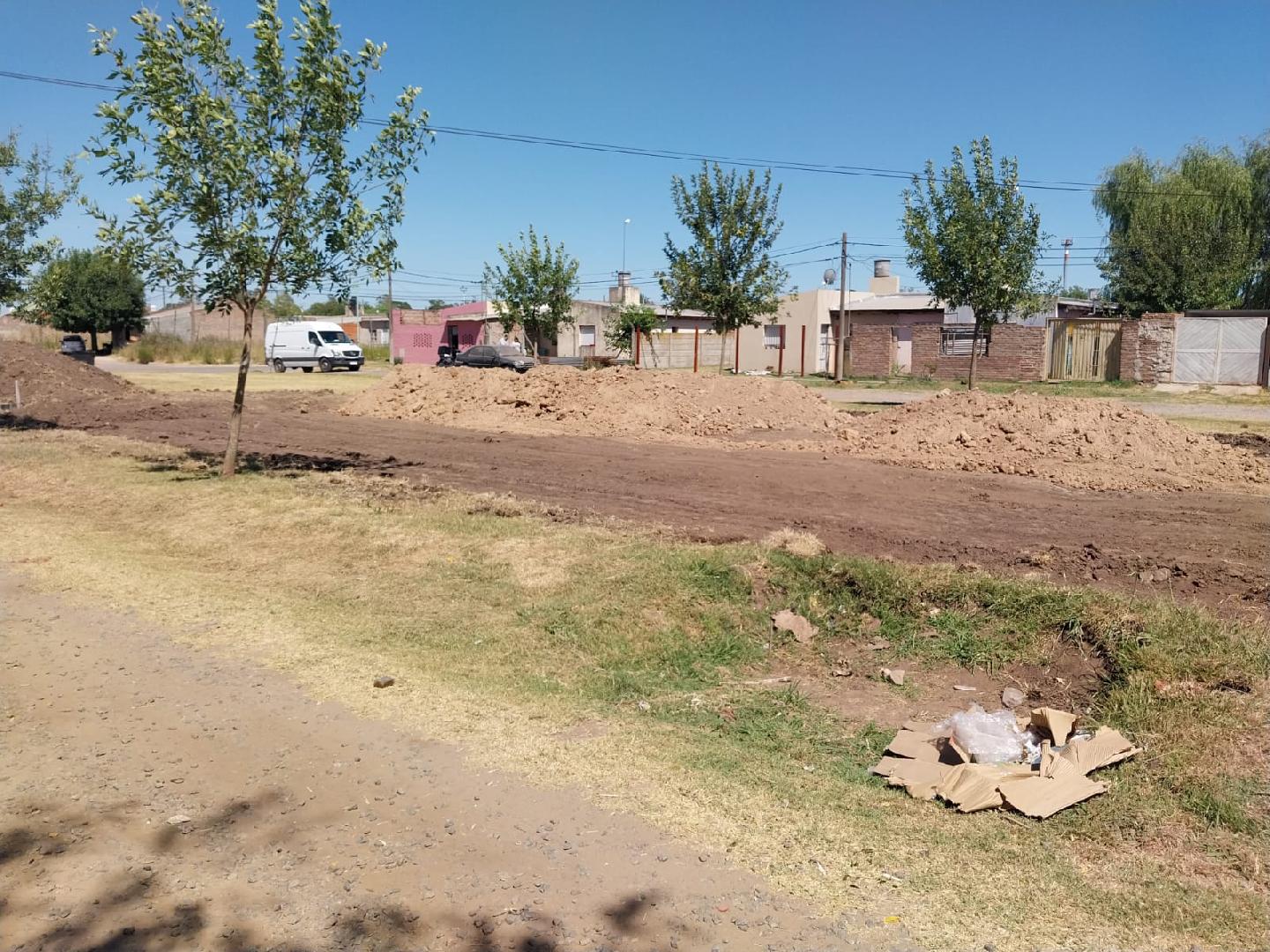Comenzaron los trabajos para la construcción de tres plazoletas