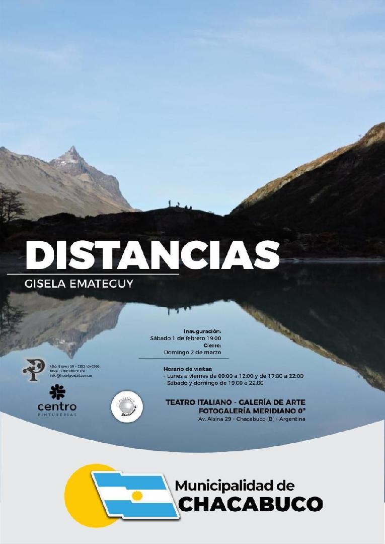 Inauguración de la muestra "Distancias" en la Fotogalería Meridiano 0°