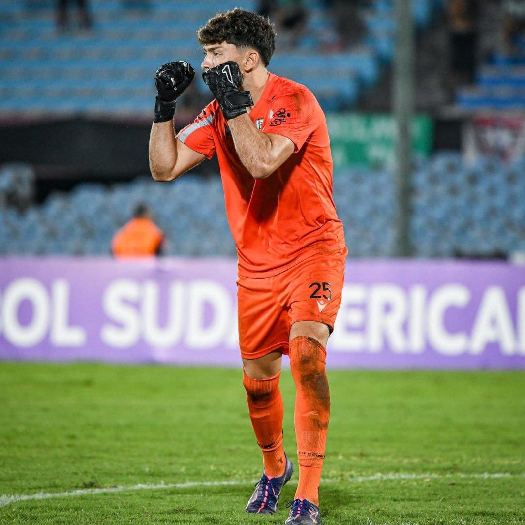 Racing de Uruguay clasificó a la fase de grupos de la Copa Sudamericana con Lautaro Amadé como figura