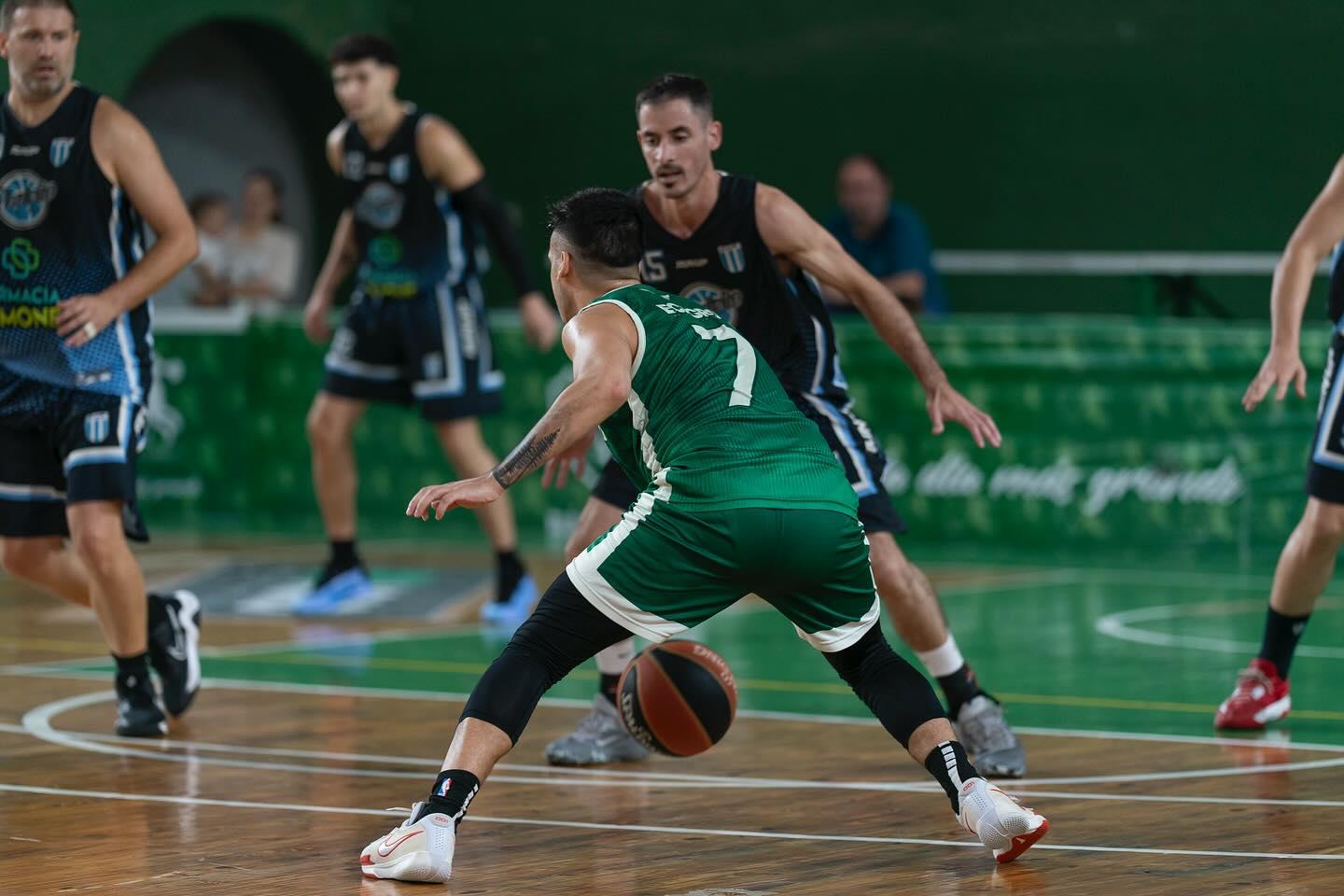 Porteño hace su debut como local