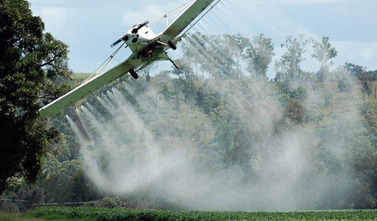 La Corte Suprema prohibió la fumigación aérea a menos de 3 km de viviendas 