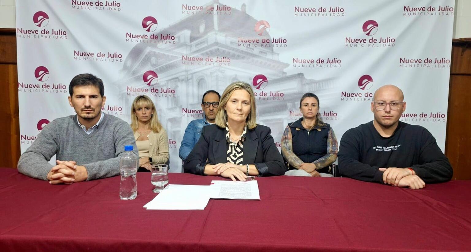 En 9 de julio congelan los sueldos municipales y piden la emergencia económica