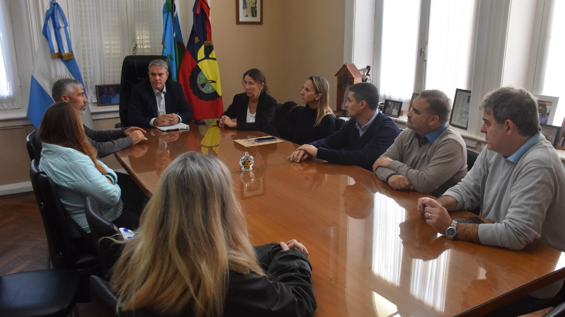 Reunión con la Fundación del Hospital para definir inversión en aparatología