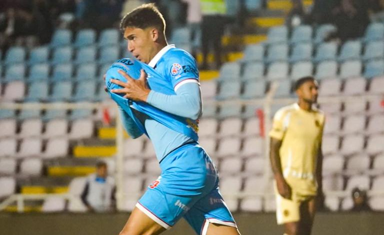 Gol de Ezequiel Naya con dedicatoria especial