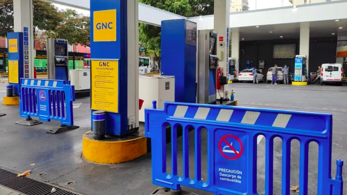 Extienden la suspensión en la venta de GNC por otras 24 horas