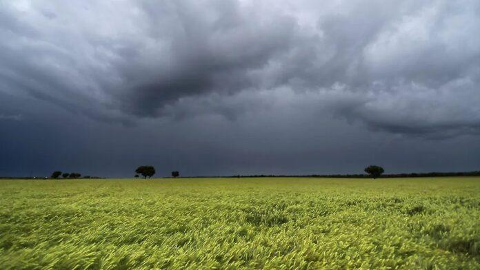 La lluvia, el calor y el viento en el camino al Bicentenario