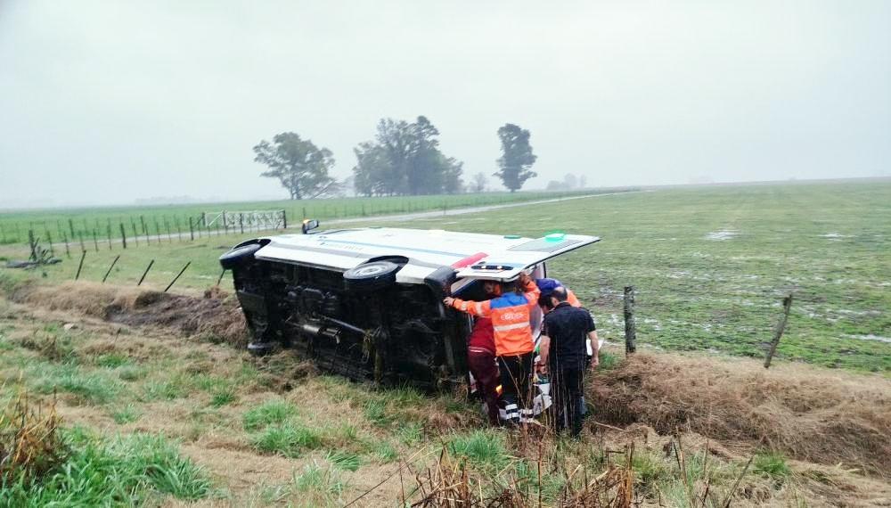 Dos ambulancias volcaron en ruta 5 a la altura de Chivilcoy