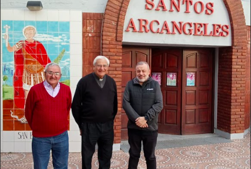La parroquia de los Santos Arcángeles está celebrando sus Fiestas Patronales