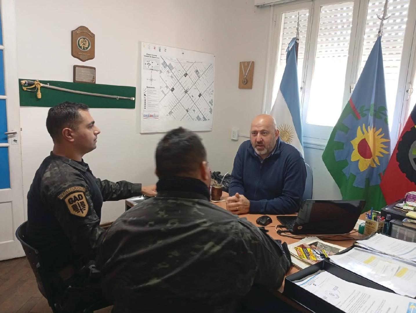 Reunión estratégica para prevenir ilícitos