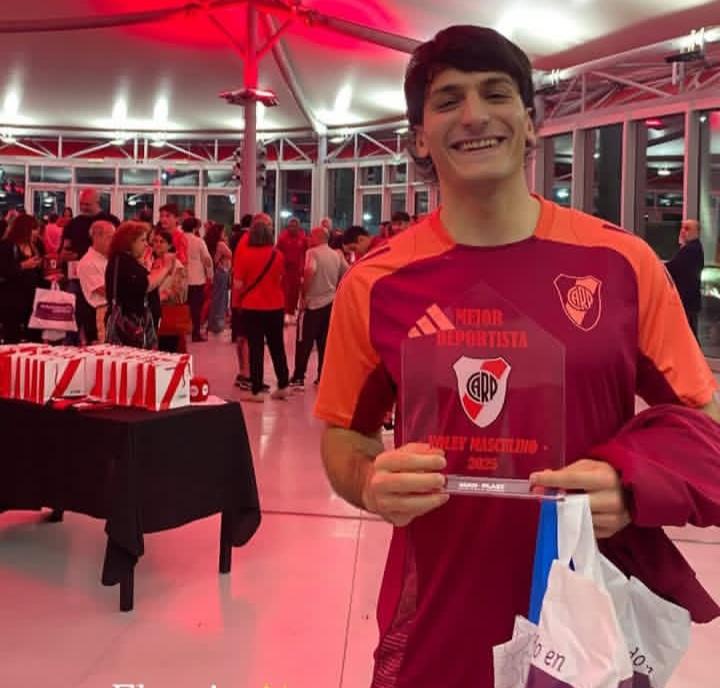 'No me conformo con solo jugar en River, quiero ser uno de los referentes del equipo'