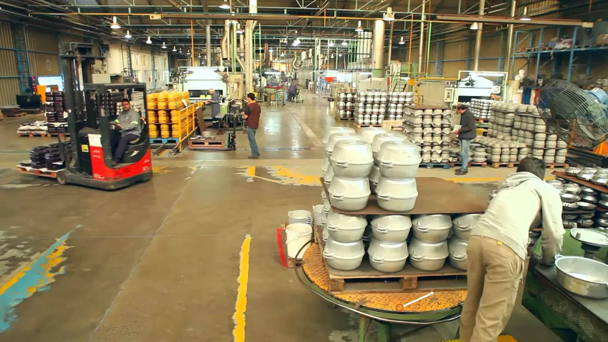 Essen despide empleados e importará parte de su producción desde de China