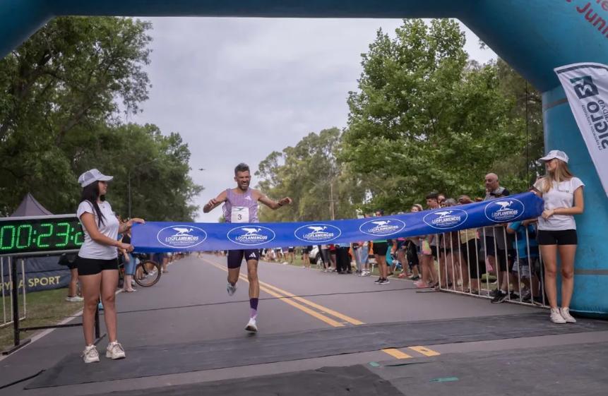 Mauro Rozza fue el ganador de la Carrera de la Amistad