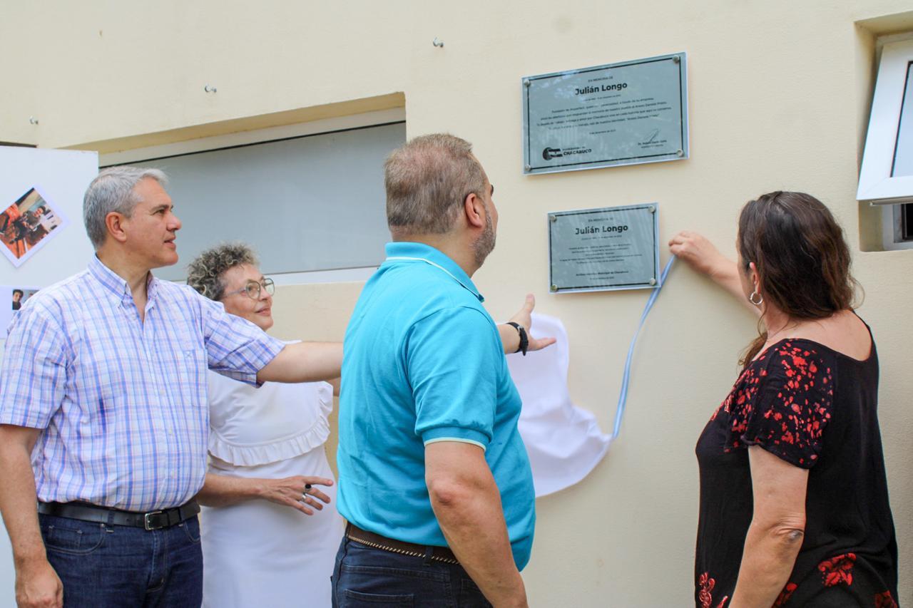 Homenaje en memoria de Julián Longo