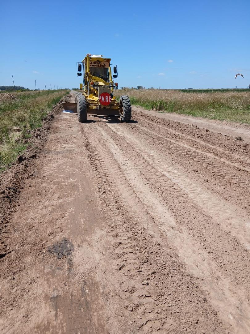 El Municipio y Vialidad Provincial avanzan en la reparación de caminos rurales