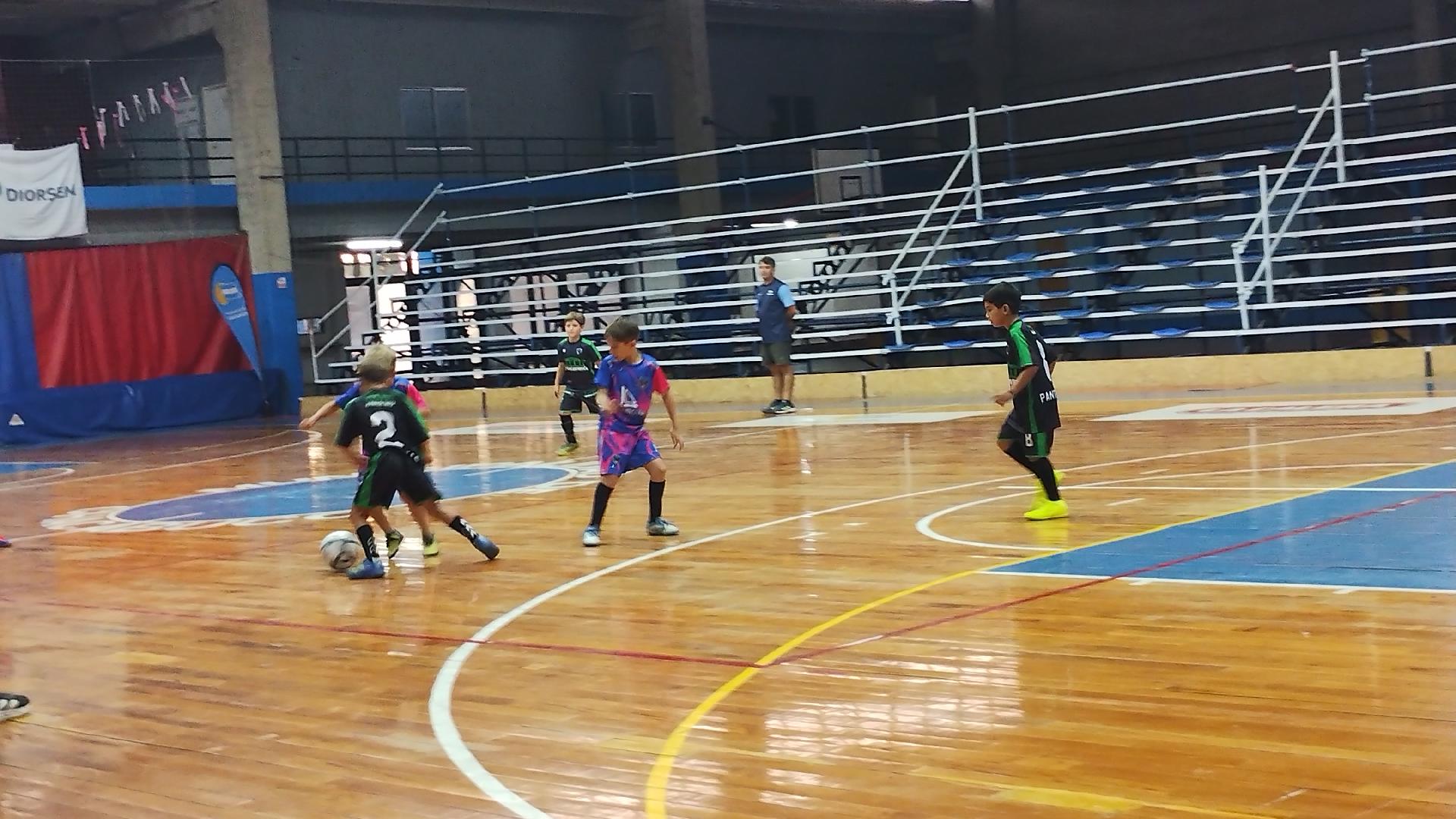Se juegan las finales del futsal infantil