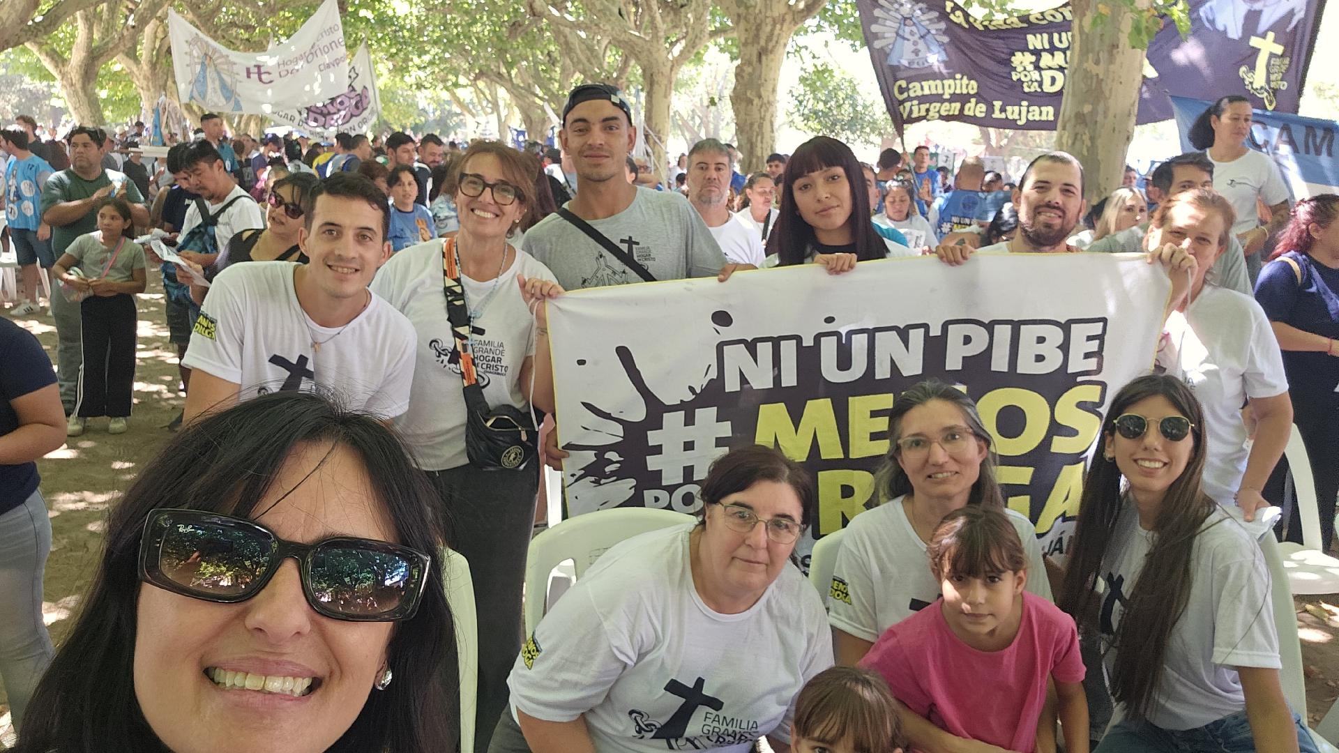 Chacabuquenses estuvieron en el 18° aniversario de la Familia Grande Hogar de Cristo