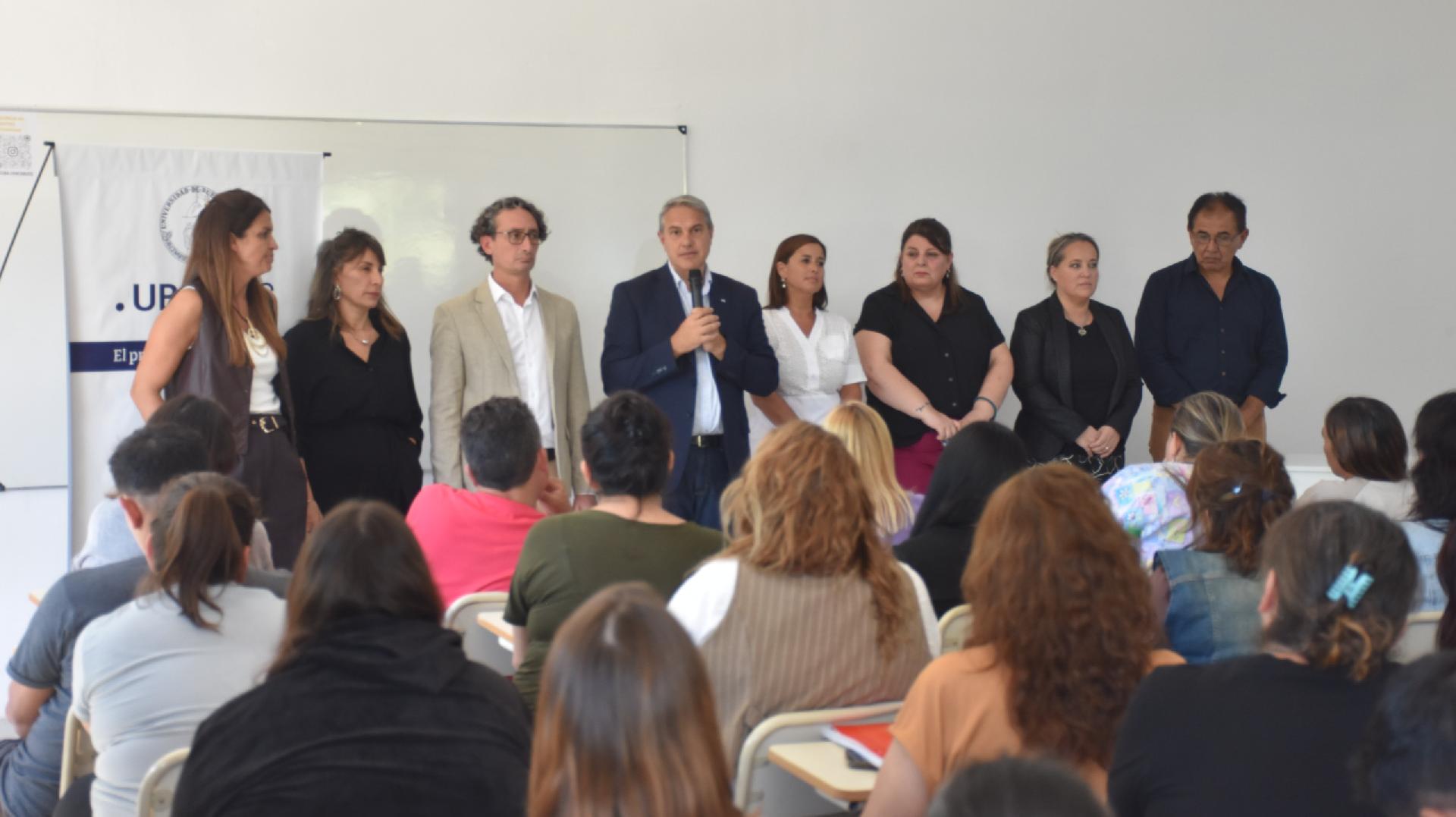 Comenzó el ciclo lectivo 2026 de la Lic. en Enfermería de la UBA en el Centro Universitario