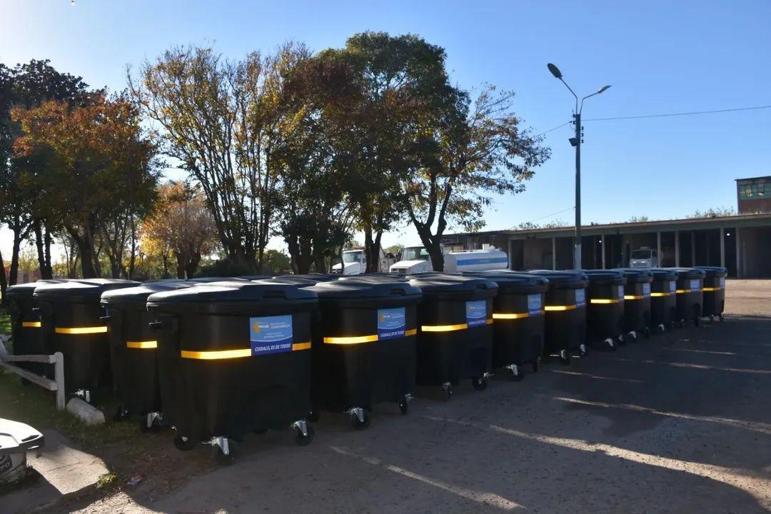 Sumaron 40 nuevos contenedores para los residuos domiciliarios