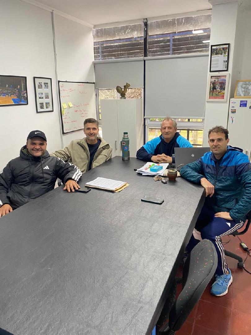 Reunión por el Fútbol Seniors del Parque Recreativo 