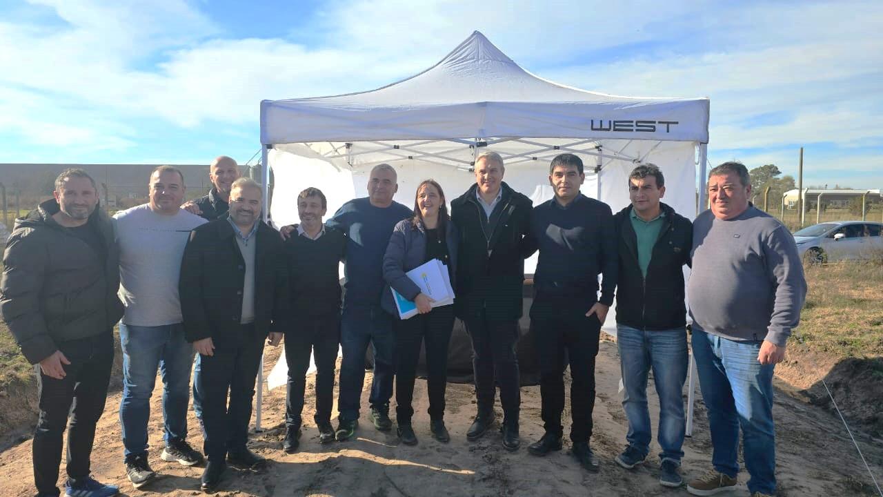 Treinta y cuatro familias recibieron la carpeta de posesión de terrenos del plan Chacabuco para Todos II